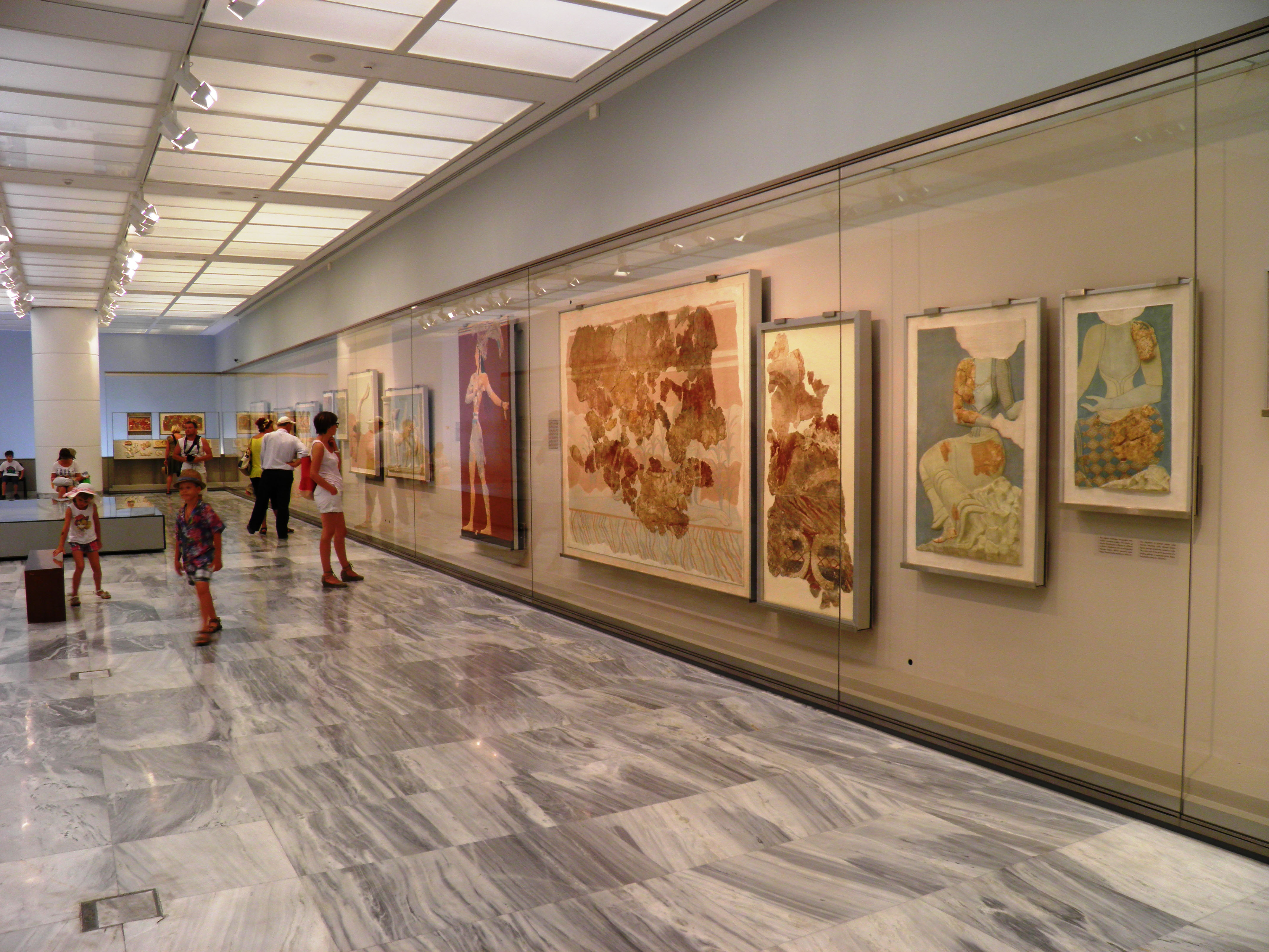 АРХЕОЛОГИЧЕСКИЙ  МУЗЕЙ ИРАКЛИОНА