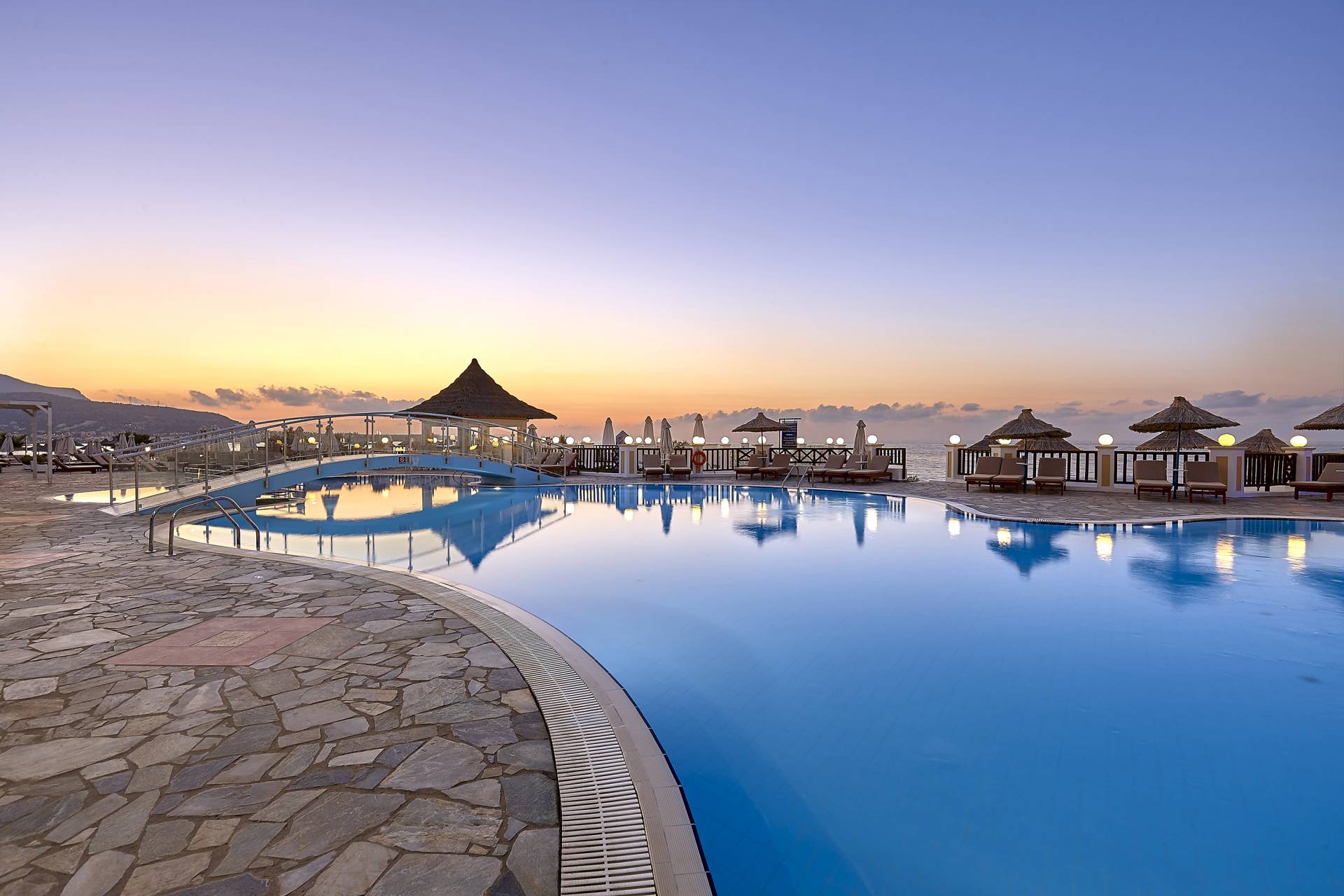 АЛЕКСАНДР БАССЕЙНЫ