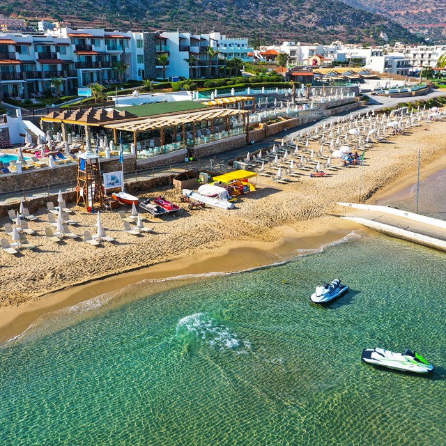 THE BEACH CLUB