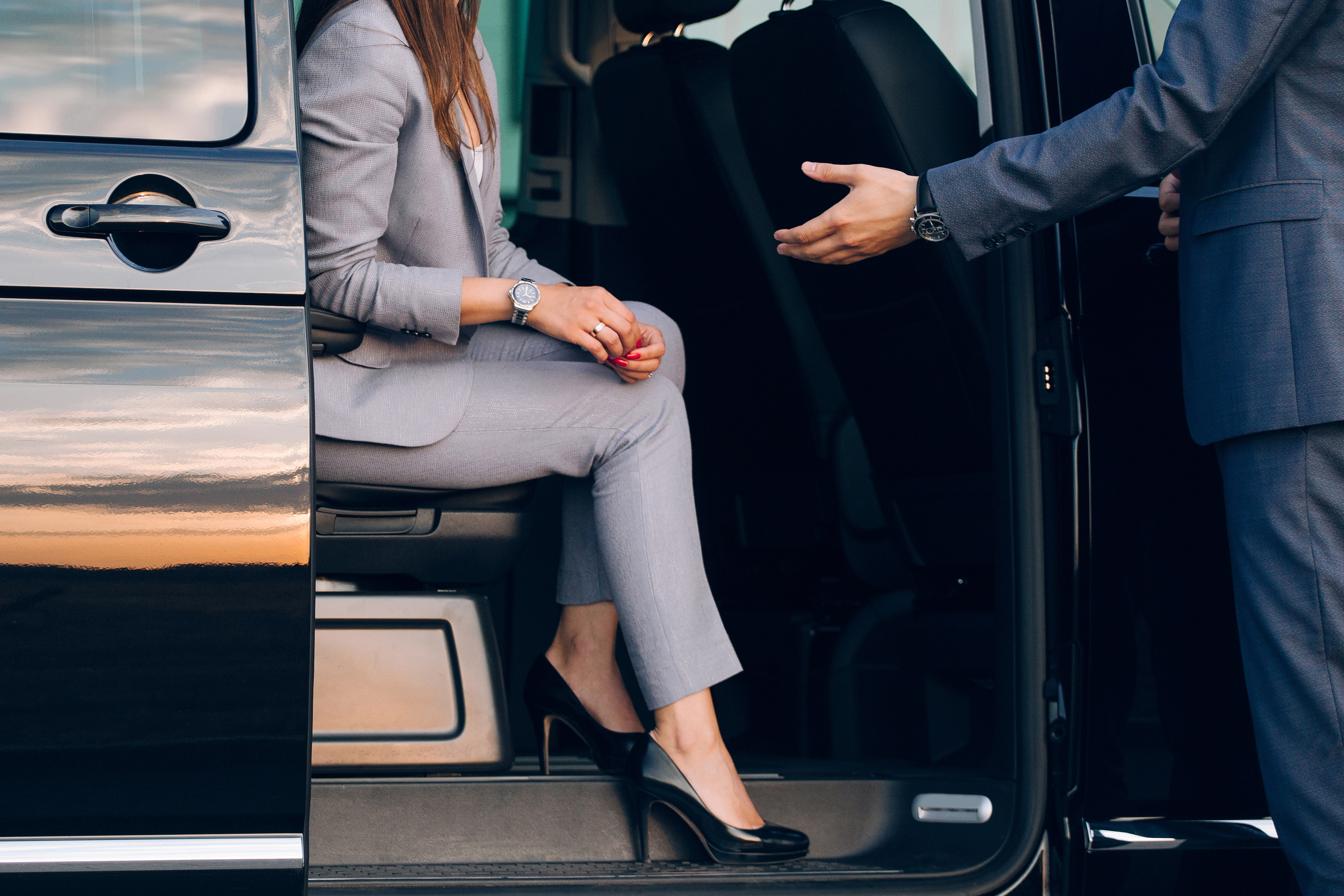 COMPLIMENTARY ONE-WAY TRANSFER FROM HERAKLION AIRPORT